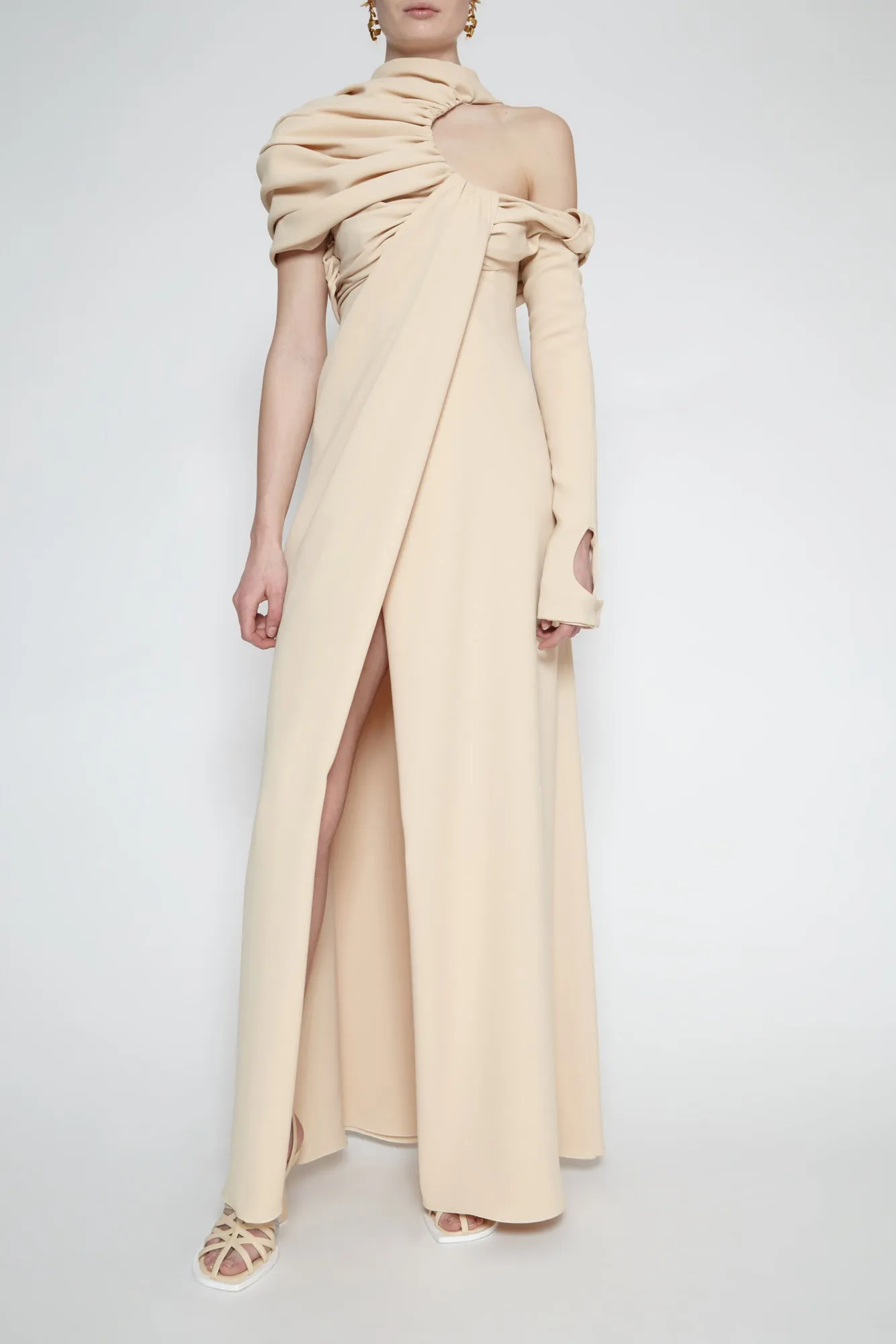 1981 DRAPED GOWN