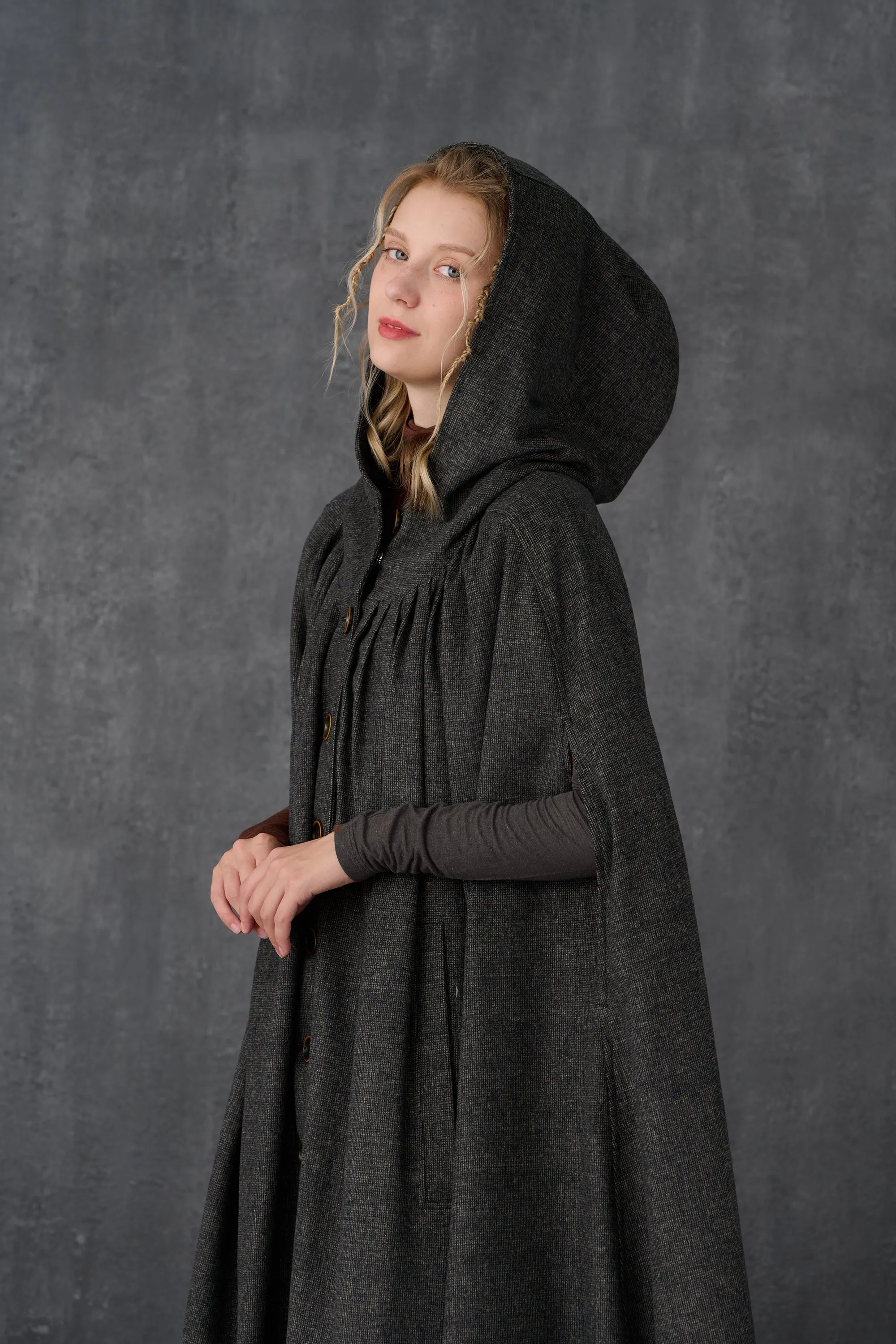 ARIEL 14 | HOODED WOOL CLOAK COAT