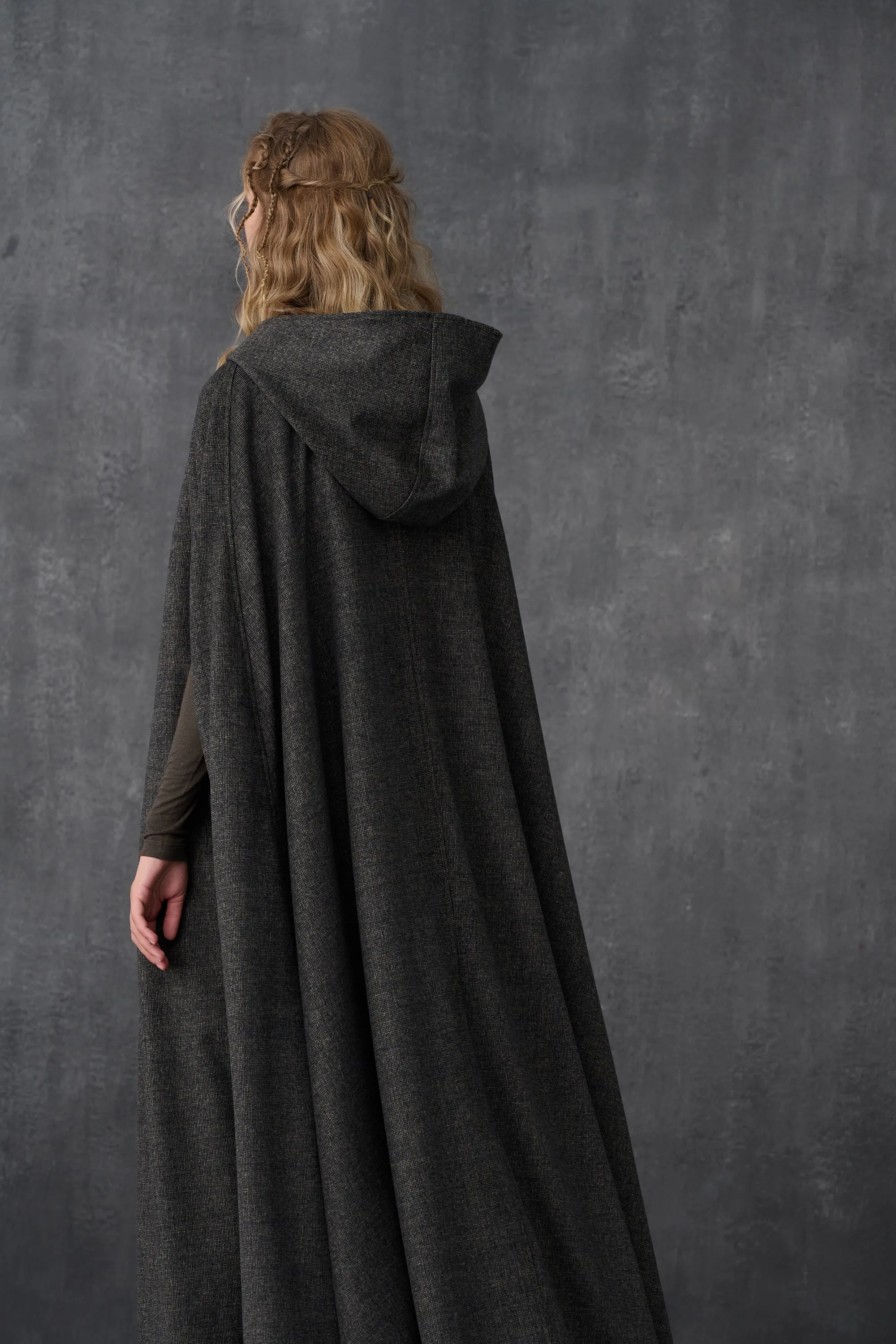 ARIEL 14 | HOODED WOOL CLOAK COAT