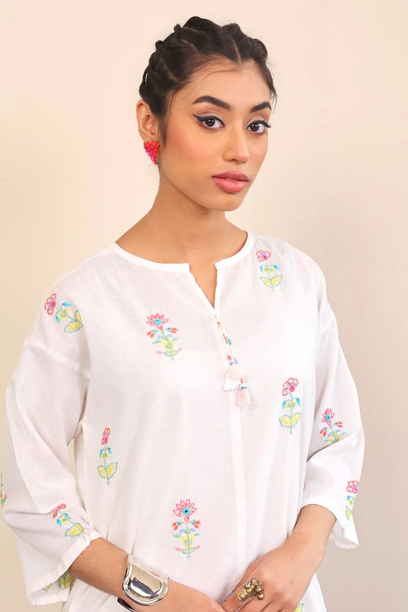 Bageecha Hand Embroidered Kurta