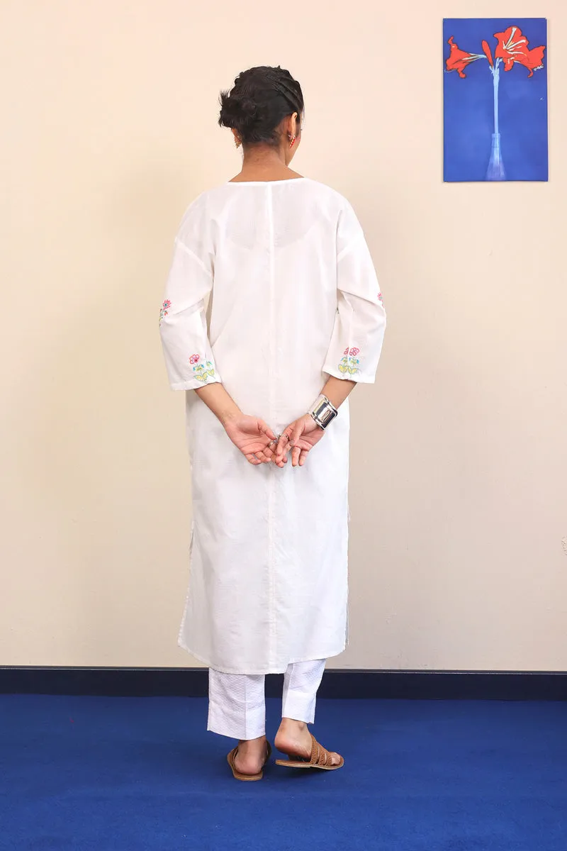 Bageecha Hand Embroidered Kurta