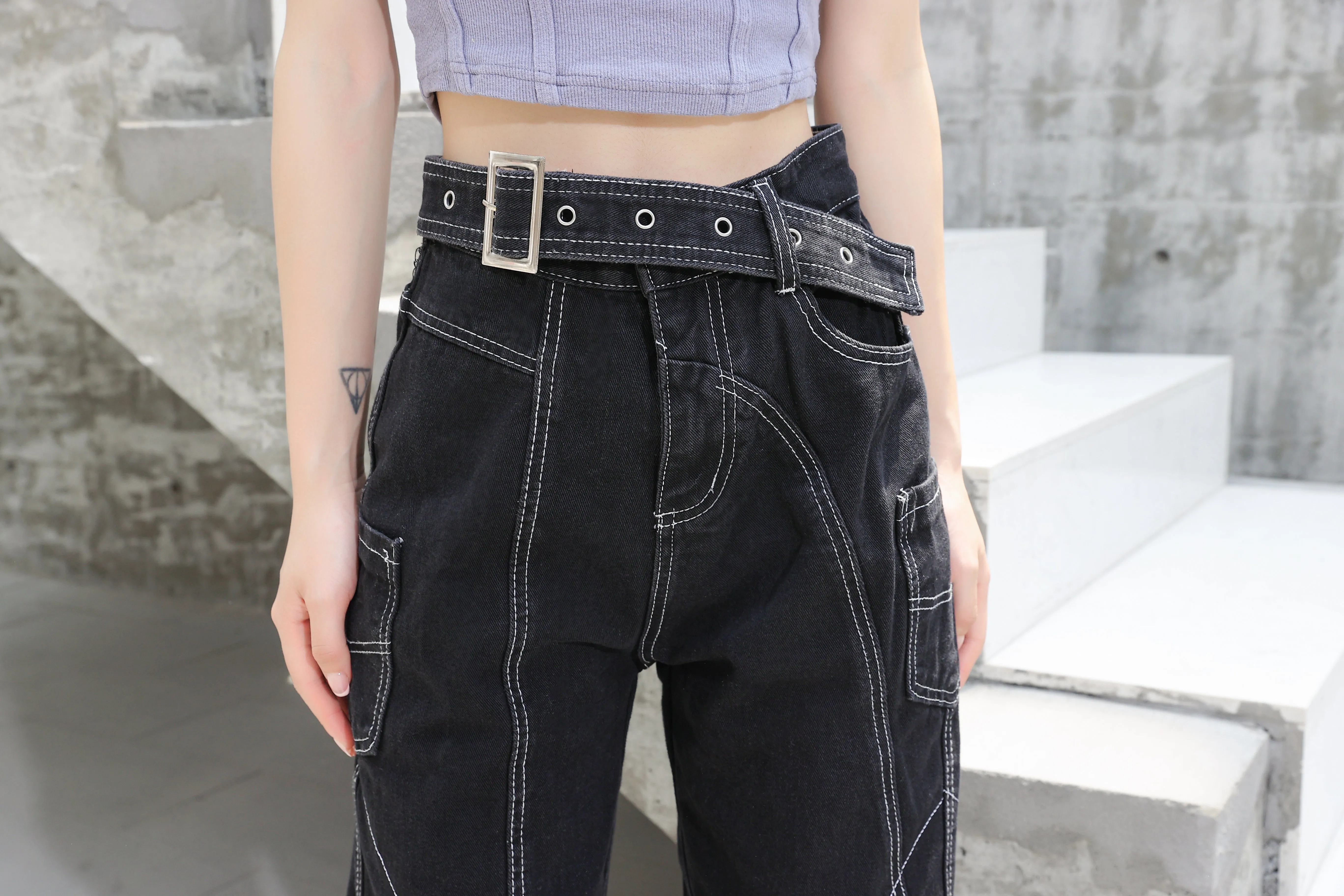 Baggy Belted Jeans with Contrast Detailed Stitching