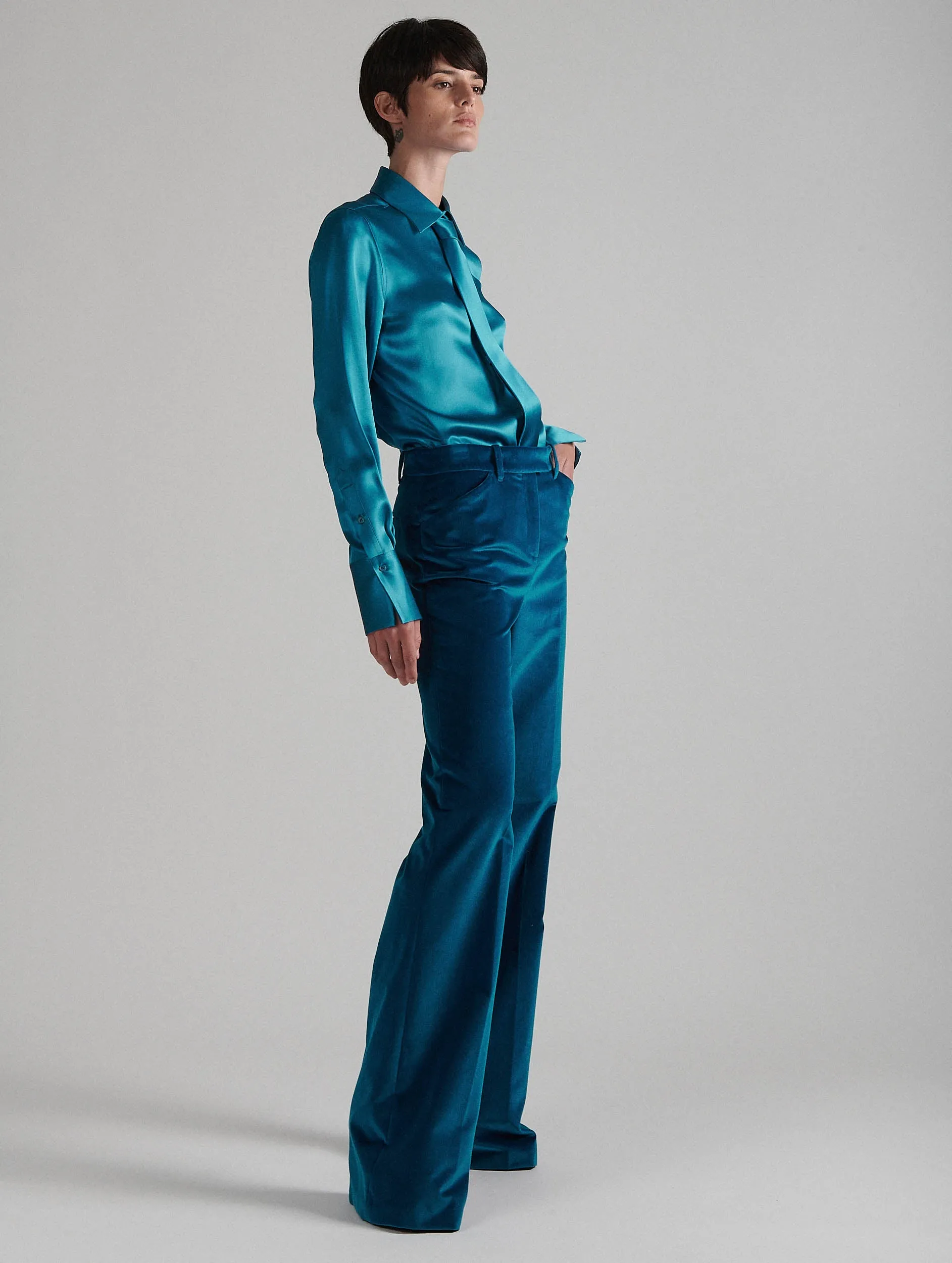 Bootleg suit trousers in blue velvet