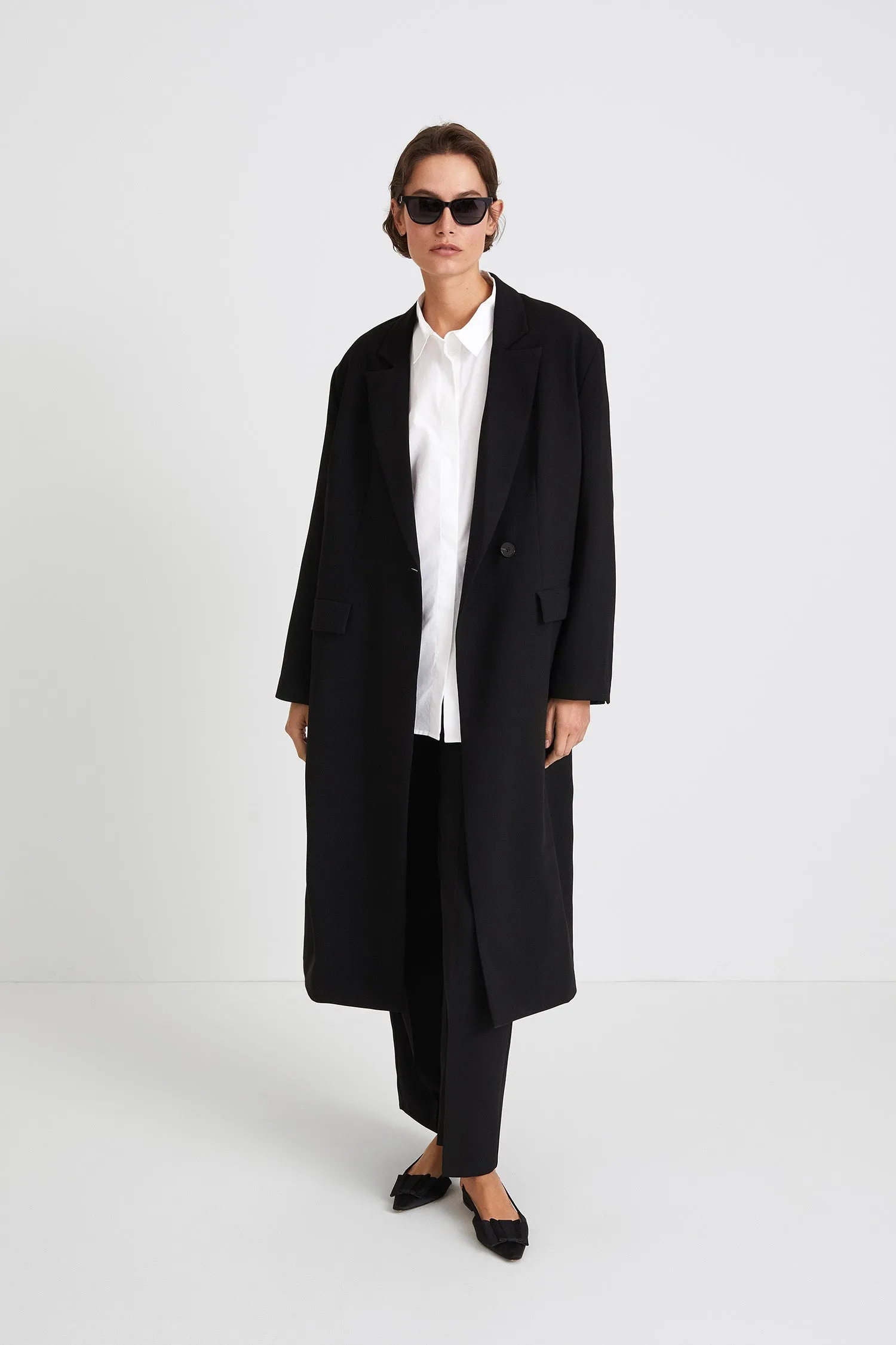 BUSTO COAT - BLACK