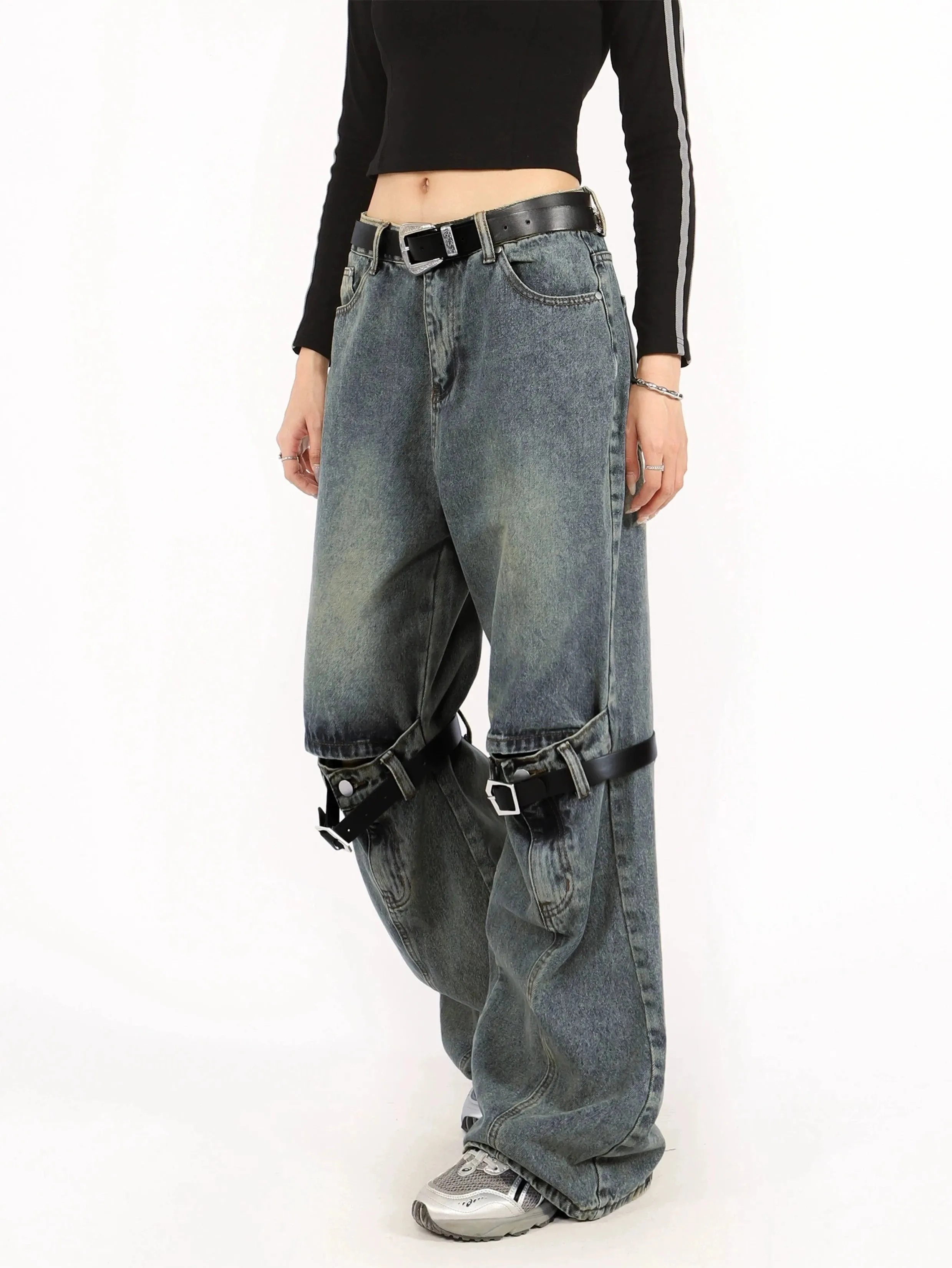 Button Belted Knee-Cutout Straight Faded Jeans