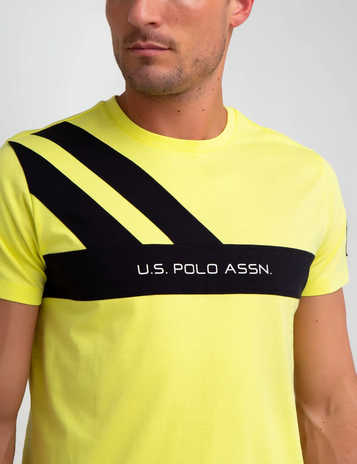 CHEST STRIPE T-SHIRT