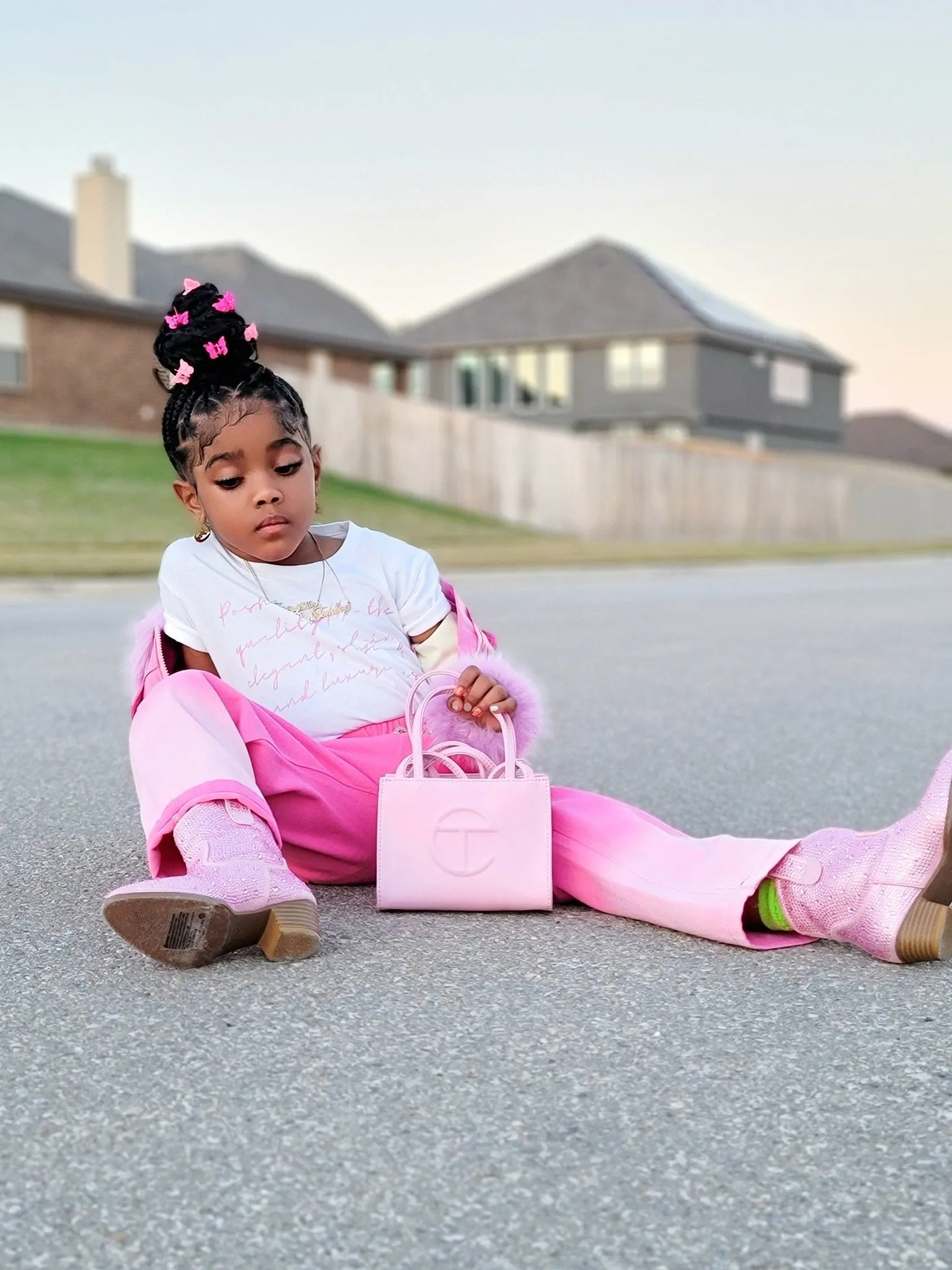 Definition of Posh White Statement T-shirt - Pink