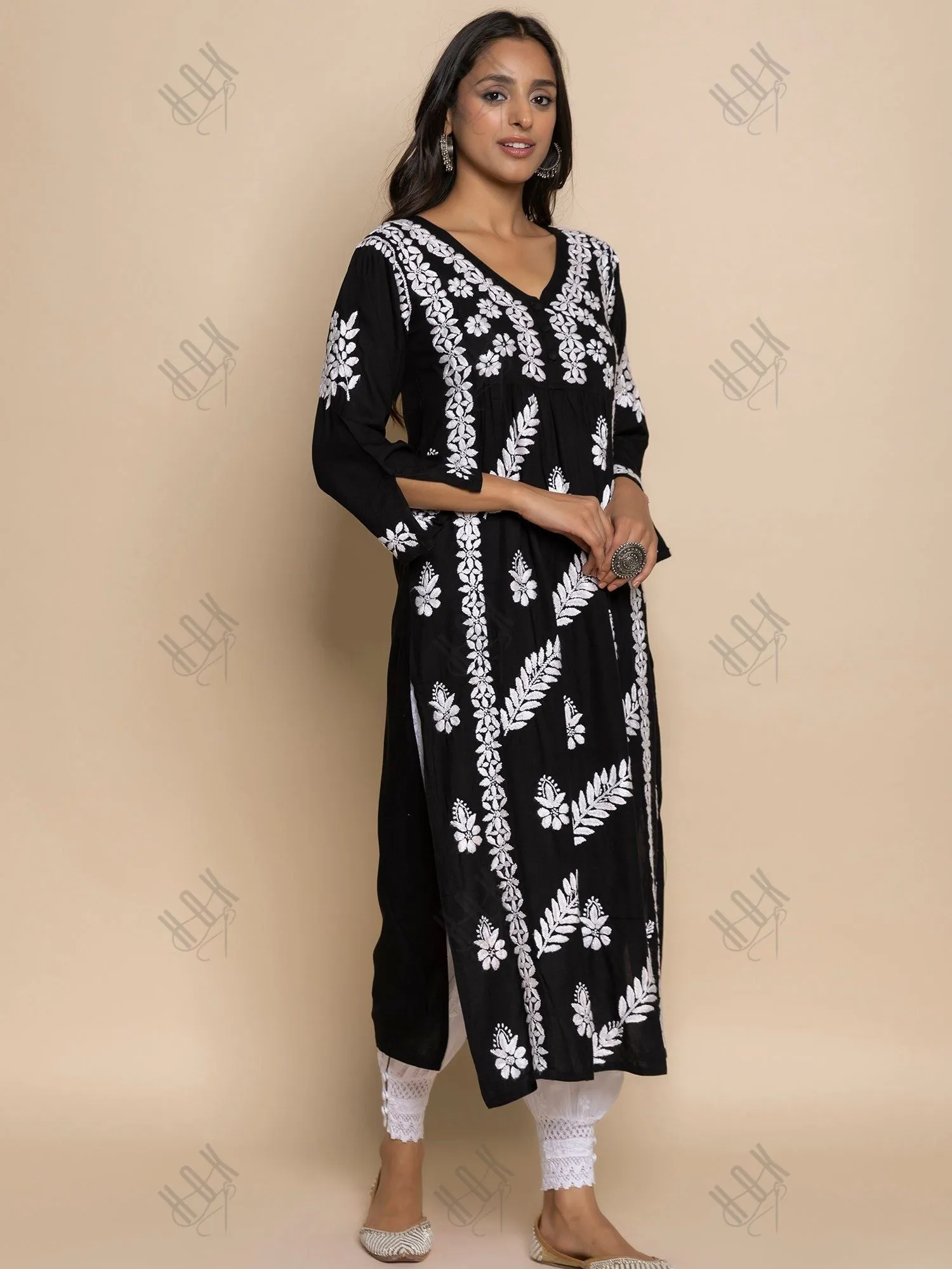 Fizaa Chikankari Kurta in Rayon Cotton V Neck Black