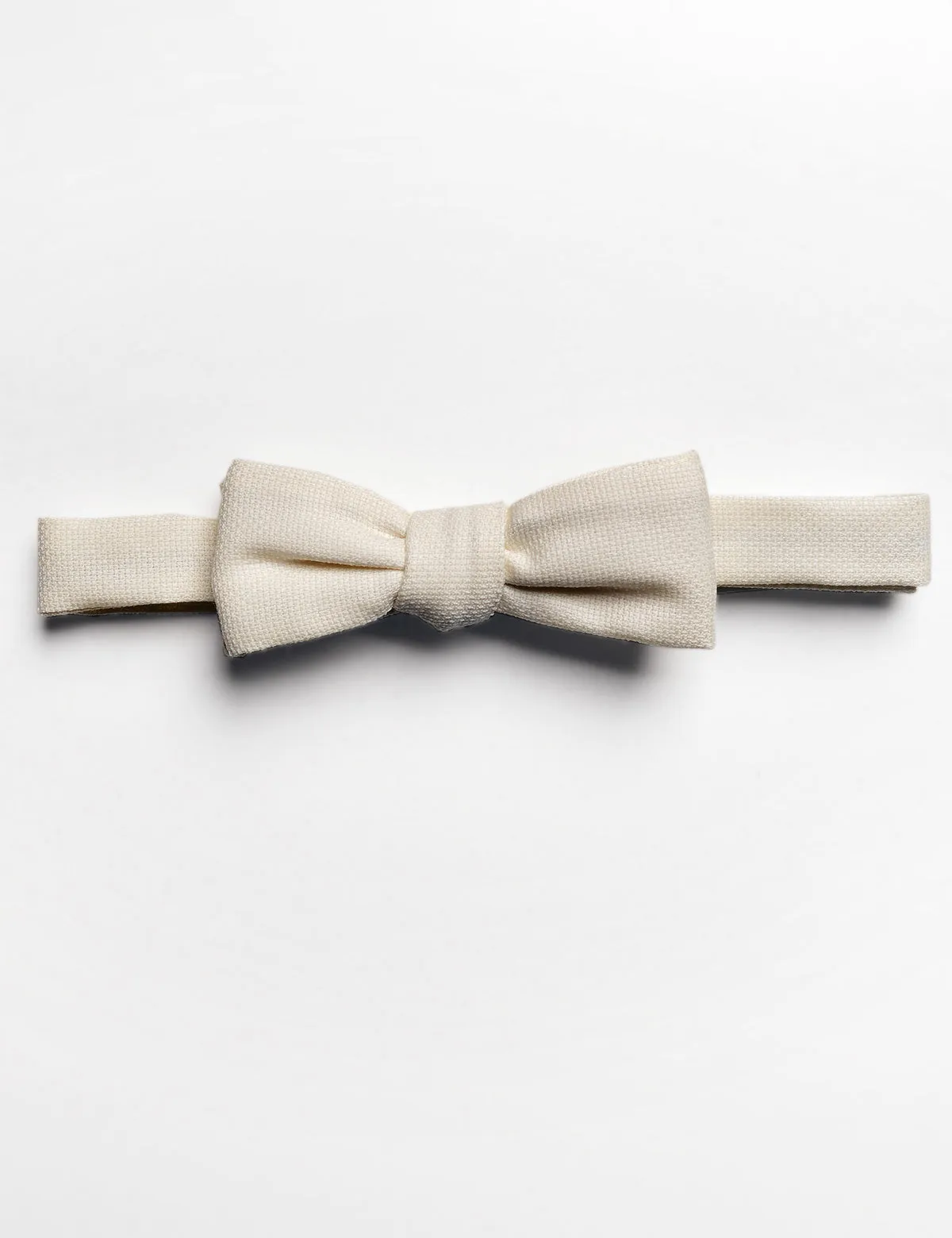 Formal Bowtie in Ivory Hopsack