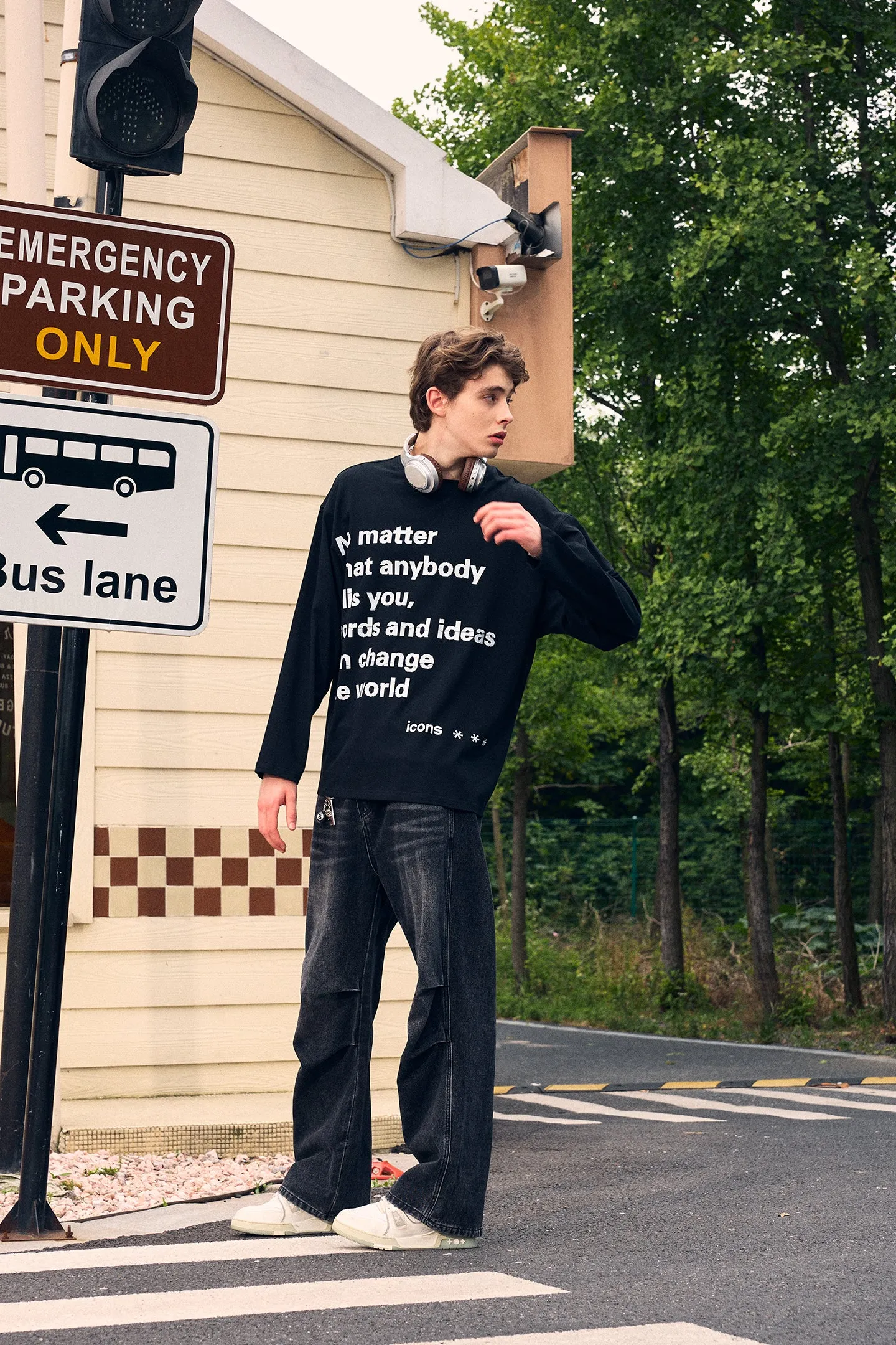 ICS Mosaic Text Long-sleeved T-shirt