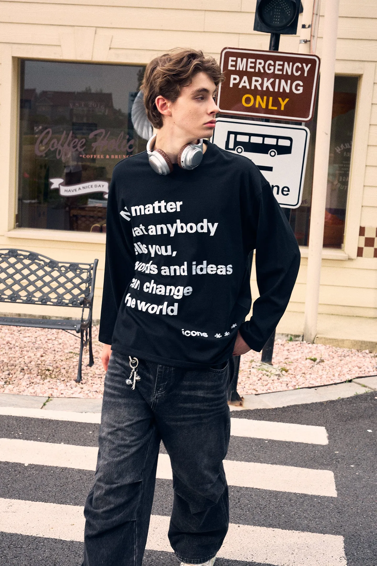 ICS Mosaic Text Long-sleeved T-shirt