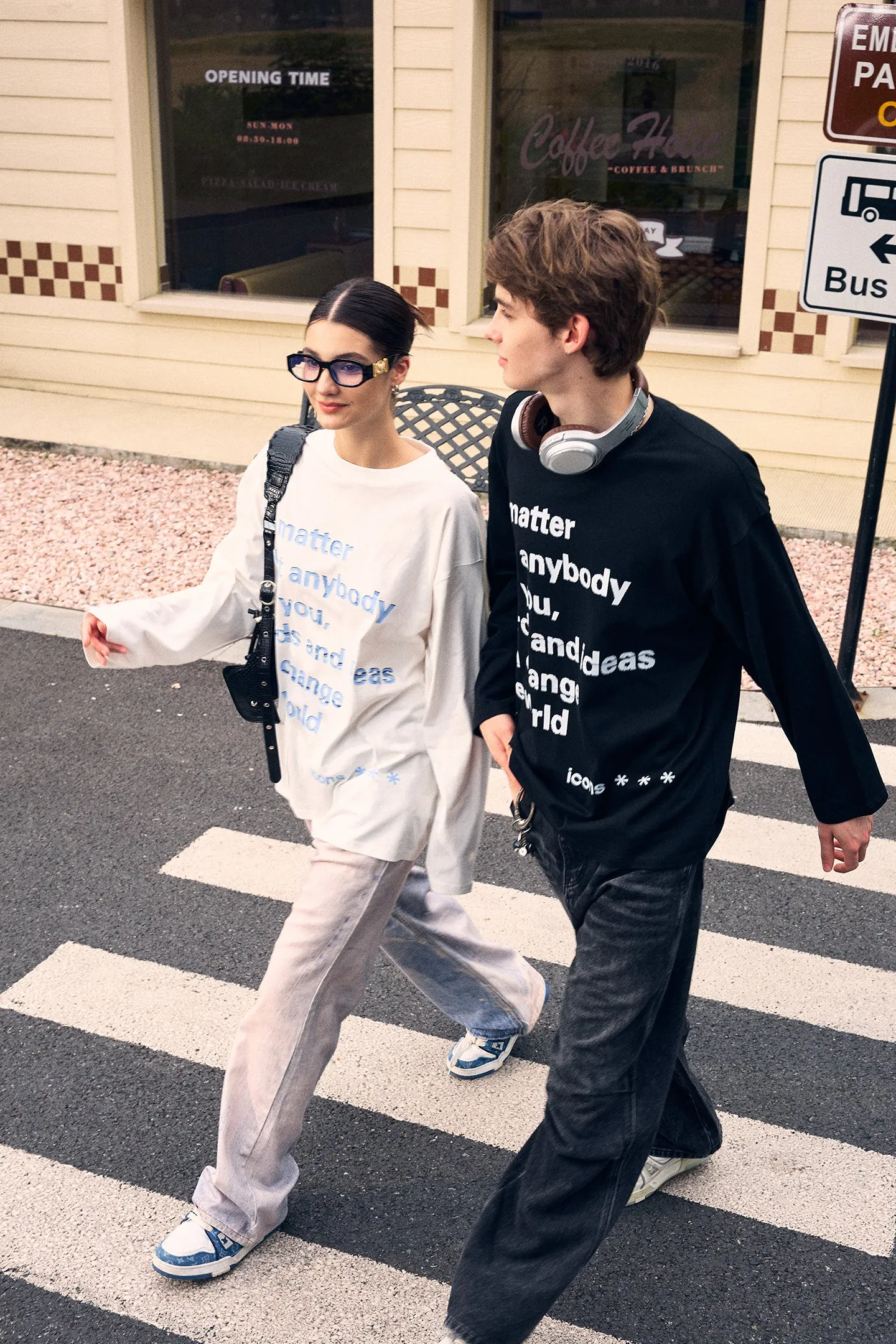 ICS Mosaic Text Long-sleeved T-shirt