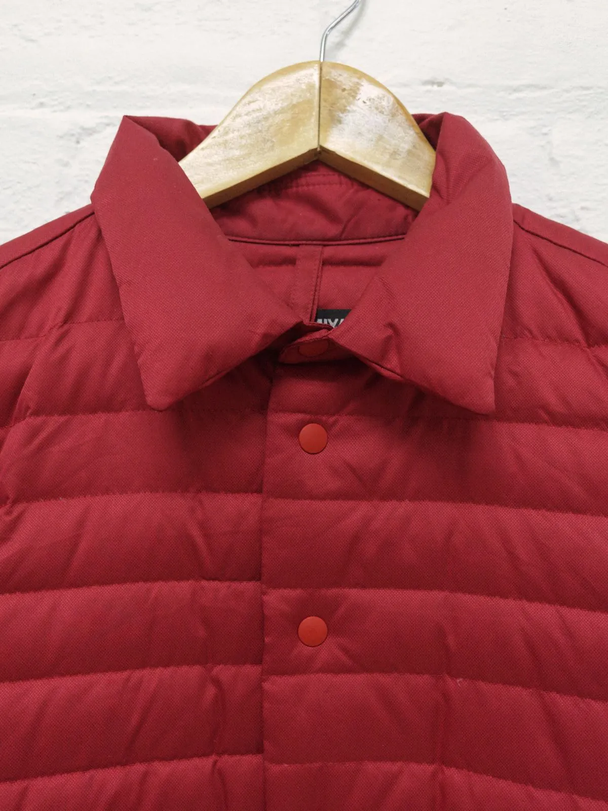 Issey Miyake red polyester quilted packable puffer shirt jacket - mens M S