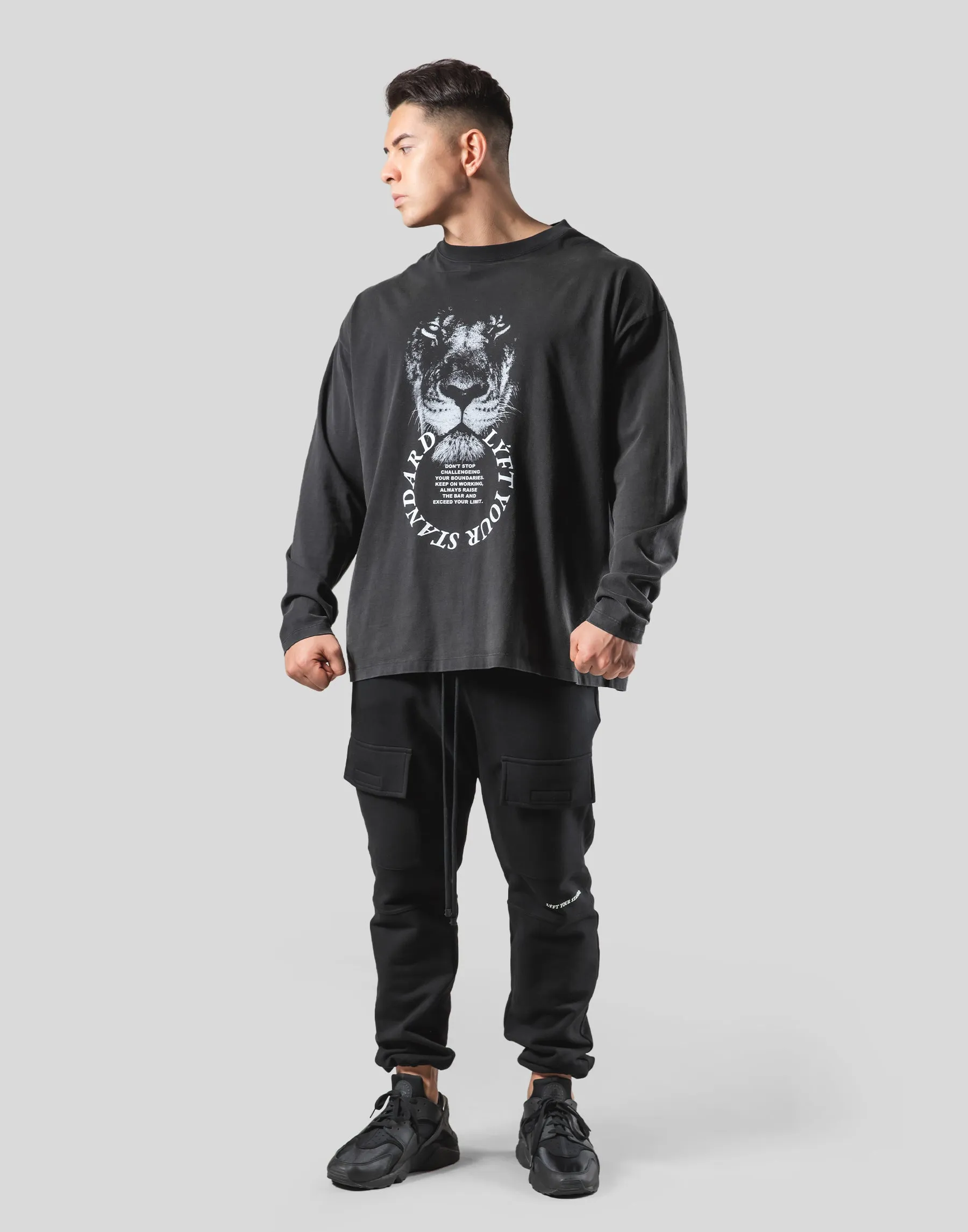 Lion Ring Vintage Long Sleeve Tee - Black