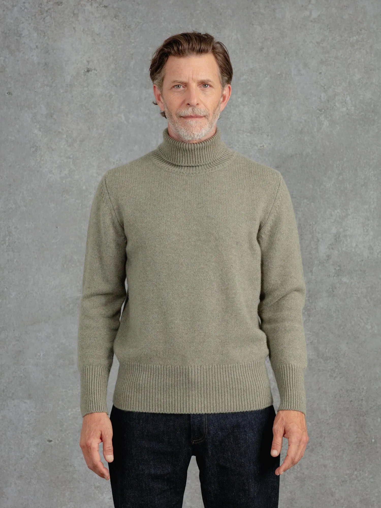 The Cashmere Submariner Rollneck - Moss Green