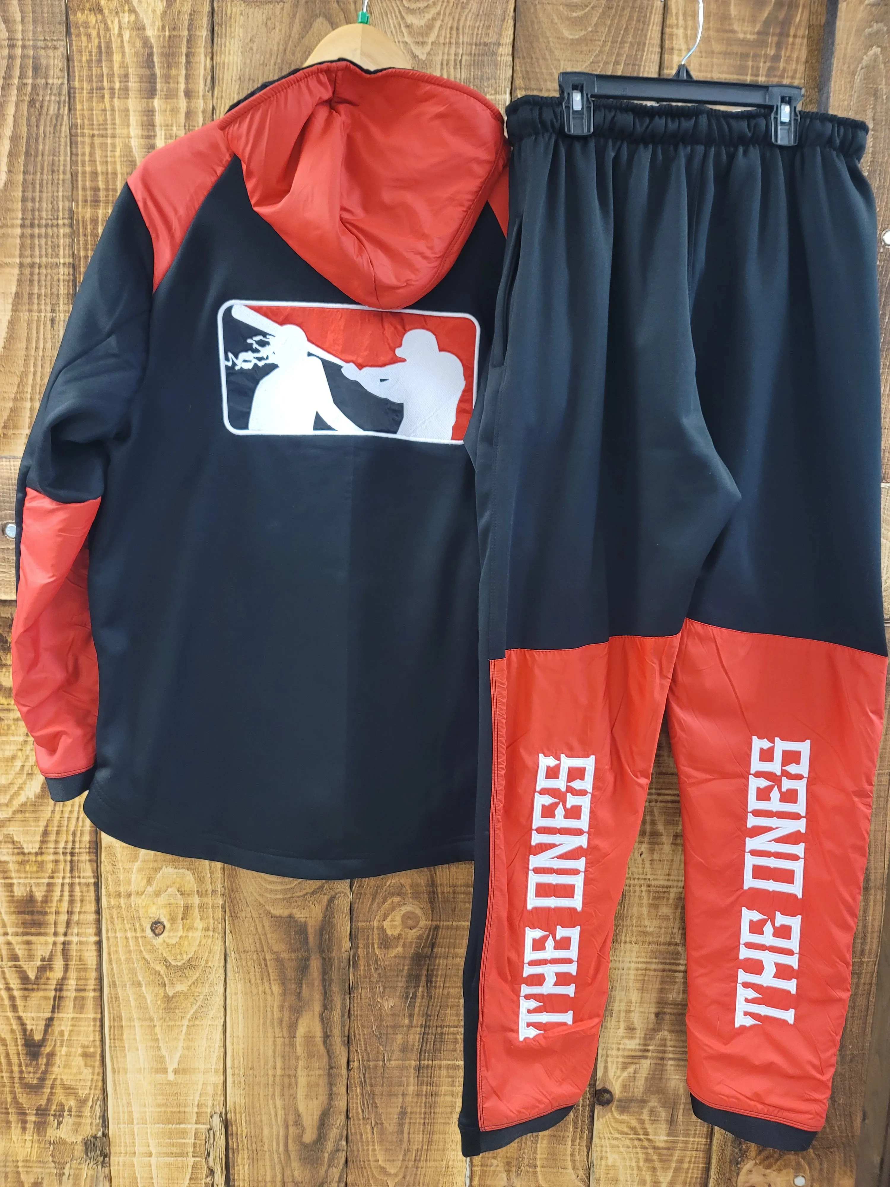 THE ONES WINDBREAKER SUIT RED/BLACK